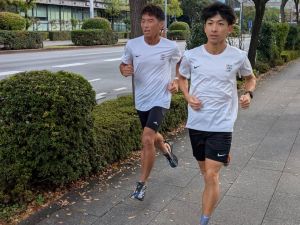株式会社リバース東京（ラフィネランニングスタイル） ランニングスタッフ／賞与年4回／シューズなどの無料支給あり