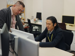 スタジオイグズー合同会社 SES・システム開発／土日祝休／完全週休2日制／年休125日