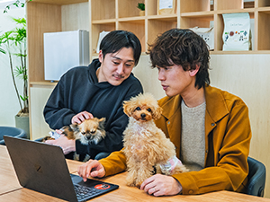 株式会社ゆずず SNS運用・広報／年休120日／賞与4カ月分支給／未経験歓迎