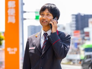 株式会社かんぽ生命保険【プライム市場】(日本郵政グループ) 地域密着型保険コンサルタント／年休120日以上／北信越募集
