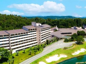 株式会社ネスタリゾート神戸 リゾート施設の調理スタッフ／年休113日／寮完備／食堂あり