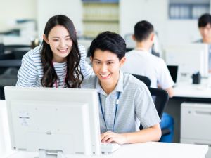 フェデラル・タンクライナー株式会社 営業サポート・事務／残業月平均3h・年休120日～・土日祝休