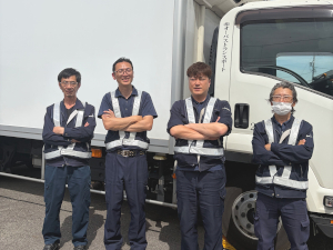 株式会社オーパストランスポート 中型トラックドライバー／平均月収35万円／社宅あり・即転居可