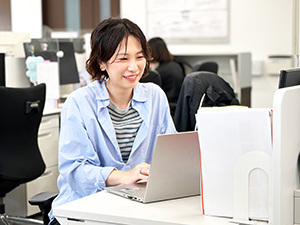 株式会社グレイ美術 WEBマーケター／クリエイティブ事業のインハウス広告運用