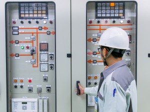 イオンディライトコネクト株式会社(イオングループ) 設備管理メンテナンス／完休2日／年休121日／賞与年2回