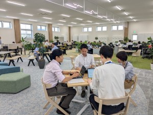 三菱製紙株式会社【プライム市場】 海外営業／年休120日／フレックス／リモートワーク／土日祝休