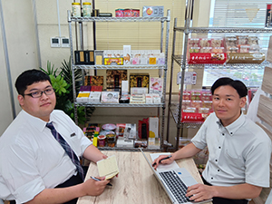 龍門商事株式会社「重慶飯店」「ローズホテル横浜」(LOON MOONホールディングスグループ) 自社商材ルート営業／未経験OK／年休122日・残業少／賞与有