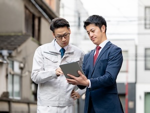 エイカーメカトロニクス株式会社 提案営業／未経験歓迎／月給30万円～／車通勤OK／転勤なし
