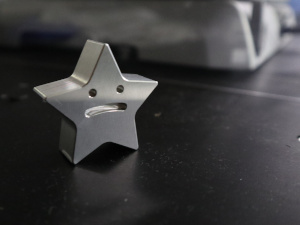 国津精機株式会社 ドハマり注意の製造加工職／定着率95%／賞与3カ月分以上