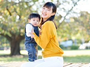 株式会社テラスハートジャパン 自社Webデザイナー／残業10h以下／年休120日／土日祝休