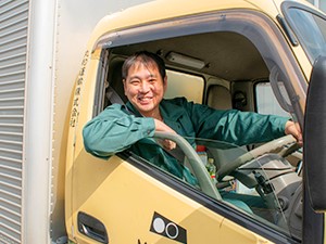 丸和運輸株式会社【 Maruwaunyu Co., Ltd. 】 普通免許OK！法人向けルート集荷（月給28万円～／土日祝休）