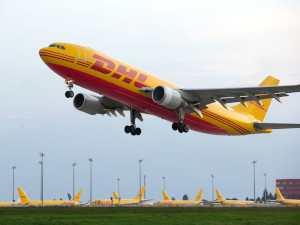 DHLジャパン株式会社（ディー・エイチ・エル・ジャパン株式会社） カスタマーケア（貨物追跡調査）／未経験歓迎／第二新卒歓迎