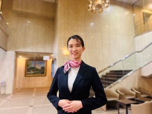 株式会社マルマス（サニーストンホテル） フロントスタッフ／未経験歓迎／月8日休み／月給26万円～