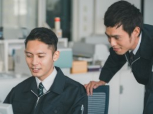 株式会社エーラックサービス 営業アシスタント／未経験歓迎／月給27万円以上／賞与年6回