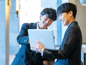 株式会社Ｃ・Ｓ・Ｒ 法人営業／未経験歓迎／残業1日3分／年収1000万円以上可能