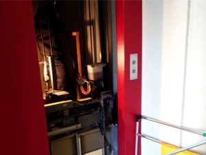 株式会社トーエイ 東芝エレベーターの点検／未経験歓迎／月給25万円超／毎年昇給