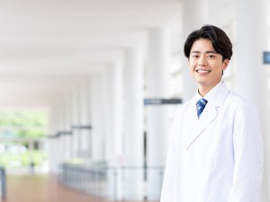 地方独立行政法人埼玉県立病院機構 埼玉県民の健康を守る院内SE／手当充実／土日祝休み