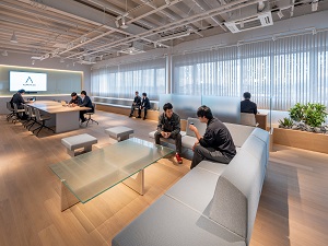 安積電気通信興業株式会社 ネットワークエンジニア／年休123日／月給35万円～／土日祝