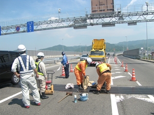 日本ハイウエイ・サービス株式会社 高速道路・国道の施工管理／有資格者・経験者募集／複数名増員