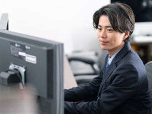 弁護士法人プロテクトスタンス 大手法律事務所の所内SE／土日祝休／残業なし／開発スキル不問