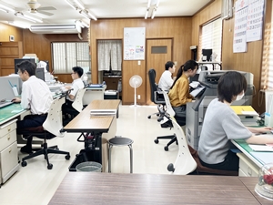 中野・江川会計事務所 事務スタッフ／未経験歓迎／交通費全額支給／退職金制度あり