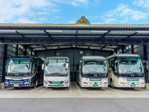 東関交通株式会社 運転士（観光バス・タクシ―）／未経験歓迎／月給33万円以上