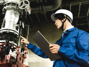 株式会社鹿屋商事 機械工・溶接工／残業月5時間程度／年収1000万円以上可