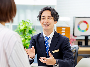 株式会社ラトナー 不動産営業／土日祝休／基本定時退社／未経験歓迎／年休120日