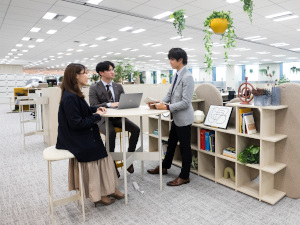 アイリスチトセ株式会社(アイリスグループ) オフィスファニチャーの設計・開発／企画・デザインから量産まで