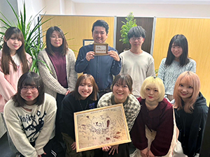 株式会社ＦＳ．ｓｈａｋｅ 経理／上場準備中の成長企業／土日祝休／残業月10h／賞与あり