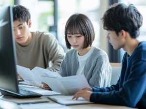 花岡金属株式会社 営業事務職／未経験歓迎／月給26万円～／創業98年の老舗商社