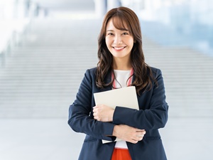 医療法人社団慶晃会 人事（採用・人事庶務）／未経験歓迎／年休123日／残業10h