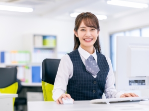 株式会社創味食品 事務職／年休128日／家族＆住宅手当有／賞与実績6.4カ月分