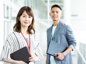 日本梱包運輸倉庫株式会社(ニッコンホールディングスグループ) 貿易事務／年休120日以上／未経験歓迎／残業月20h以内