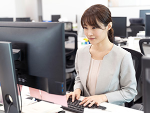 株式会社リキマン 営業管理事務／賞与年3回／年休123日／土日祝休／面接1回