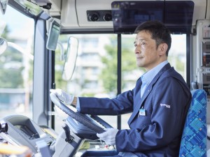 小田急バス株式会社(小田急グループ) バス運転士／未経験歓迎／賞与平均5カ月分／有休取得率約9割
