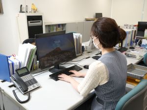 株式会社廣杉計器 経理・総務事務／16時半定時＆残業なし／月次ボーナス支給有