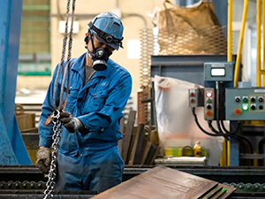 株式会社ニホンケミカル 鋼材加工スタッフ／浦安市／実質年休125日／賞与6ヵ月／日勤