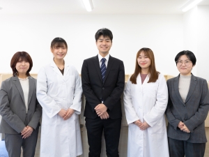 株式会社Ｂｌｕｅ　Ｓｋｙ　ＦＣ（個別指導まなび／学習塾まなび） 教育コンサルタント／フレックス制／残業月10h／完全週休2日