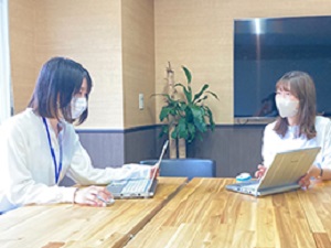 株式会社オフィスワイズ 経理総務スタッフ／完全週休2日制／年間休日120日以上