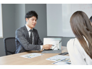 株式会社カムグラン 100％反響営業／スタートアップメンバー／月収100万円可