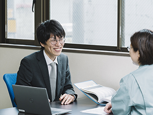 東都フォルダー工業株式会社 ほぼ既存のルート営業／月収例27万円／土日祝休・残業ほぼなし