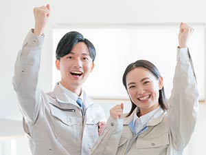 マルタケ運輸株式会社 フォークリフトオペレーター／土日休／安定企業で長く活躍