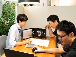 山田照明株式会社 オーダーメイド照明のCAD設計／年休124日／土日祝休