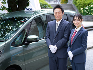 大興タクシー株式会社(株式会社豊田自動織機グループ) タクシードライバー／平均月収30万円／4勤2休／女性活躍中