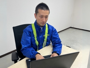 株式会社ハニー・ビー 倉庫管理／名古屋で働く／未経験歓迎／月給25万円以上