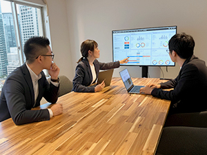 ＫＯＲＥＤＯ株式会社 マーケティング企画営業／年休125日／完全週休2日制