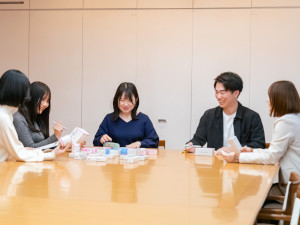 相模ゴム工業株式会社【スタンダード市場】 海外営業／未経験歓迎／残業5h以下／英語スキルを磨く／転勤無