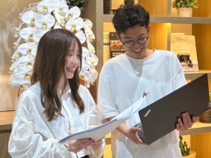 株式会社シーエーリーディング 空間プロデューサー／未経験歓迎／年休120日／フレックス