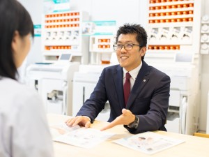 株式会社タカゾノ 医療機器等の法人営業／月収30万円以上／土日祝休／直行直帰可